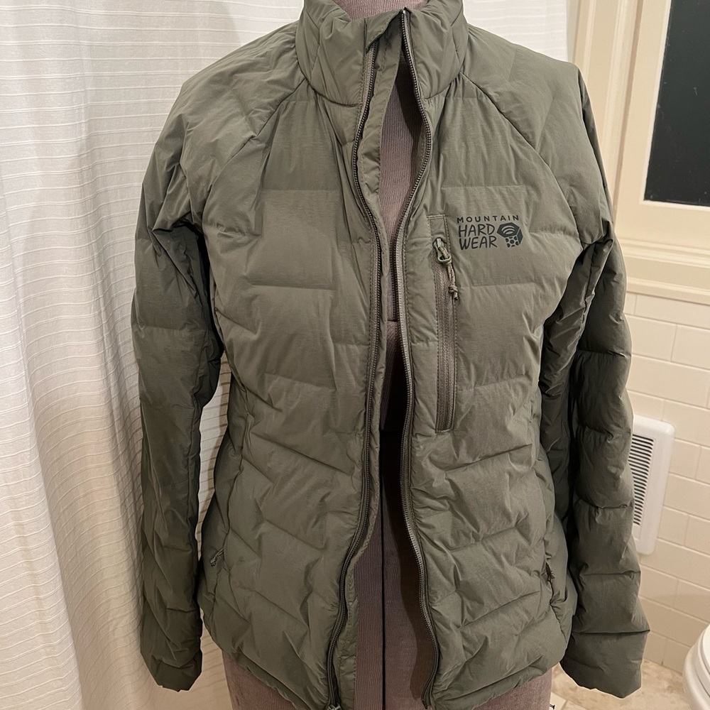 Mountain Hardwear Stretchdown Lightweight Puffer Jacket in sage green.